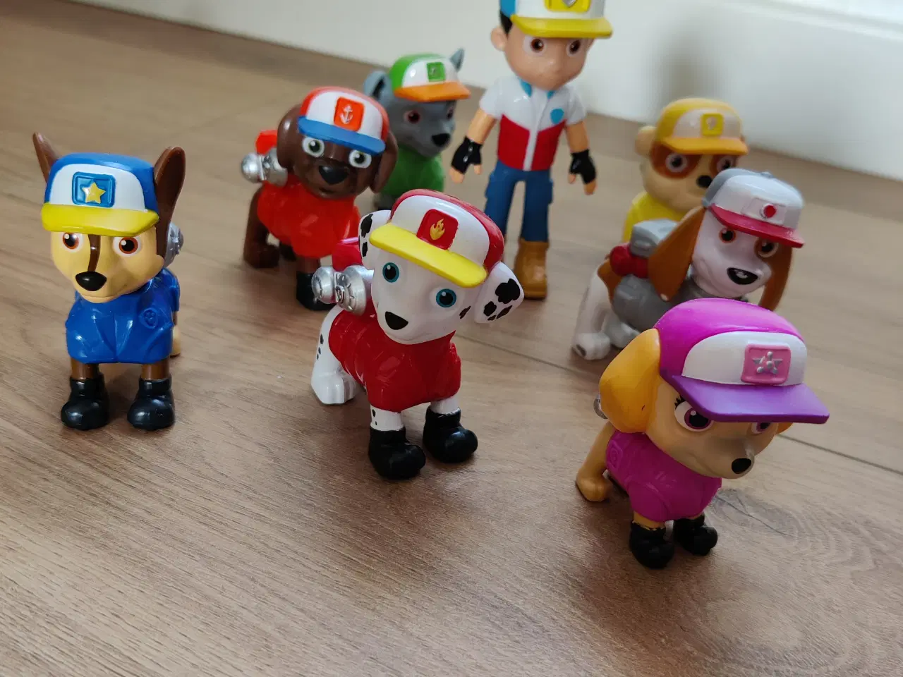 Billede 6 - Paw Patrol figur inkl. køretøjer.