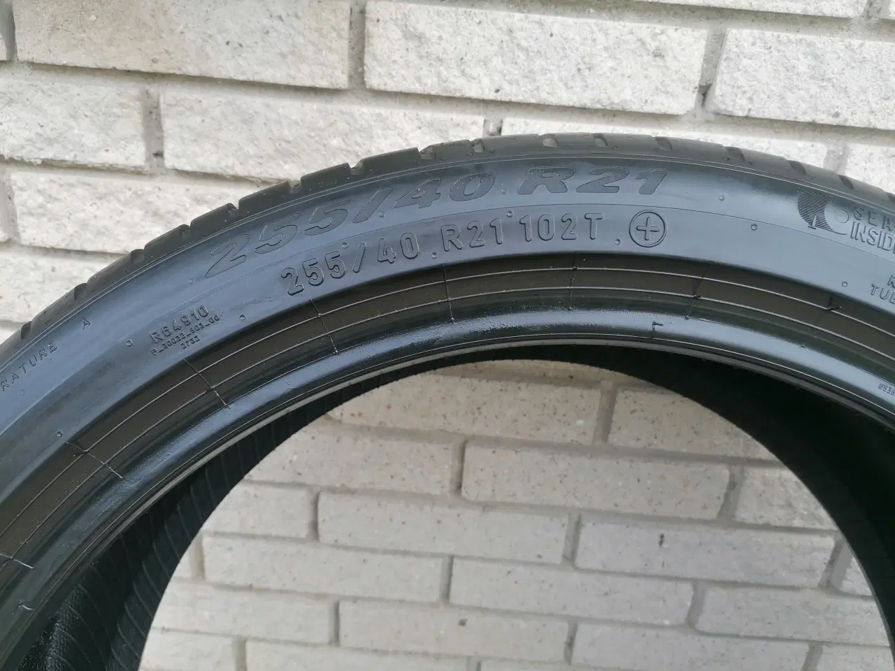 Billede 2 - 2 stk Pirelli sommerdæk 255/40-21 