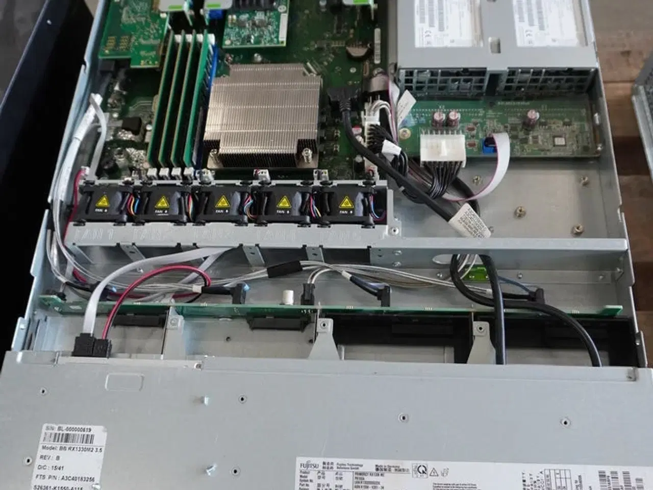 Billede 7 - 4 stk. Servere HP / FUJITSU (Forsendelse ikke muligt)