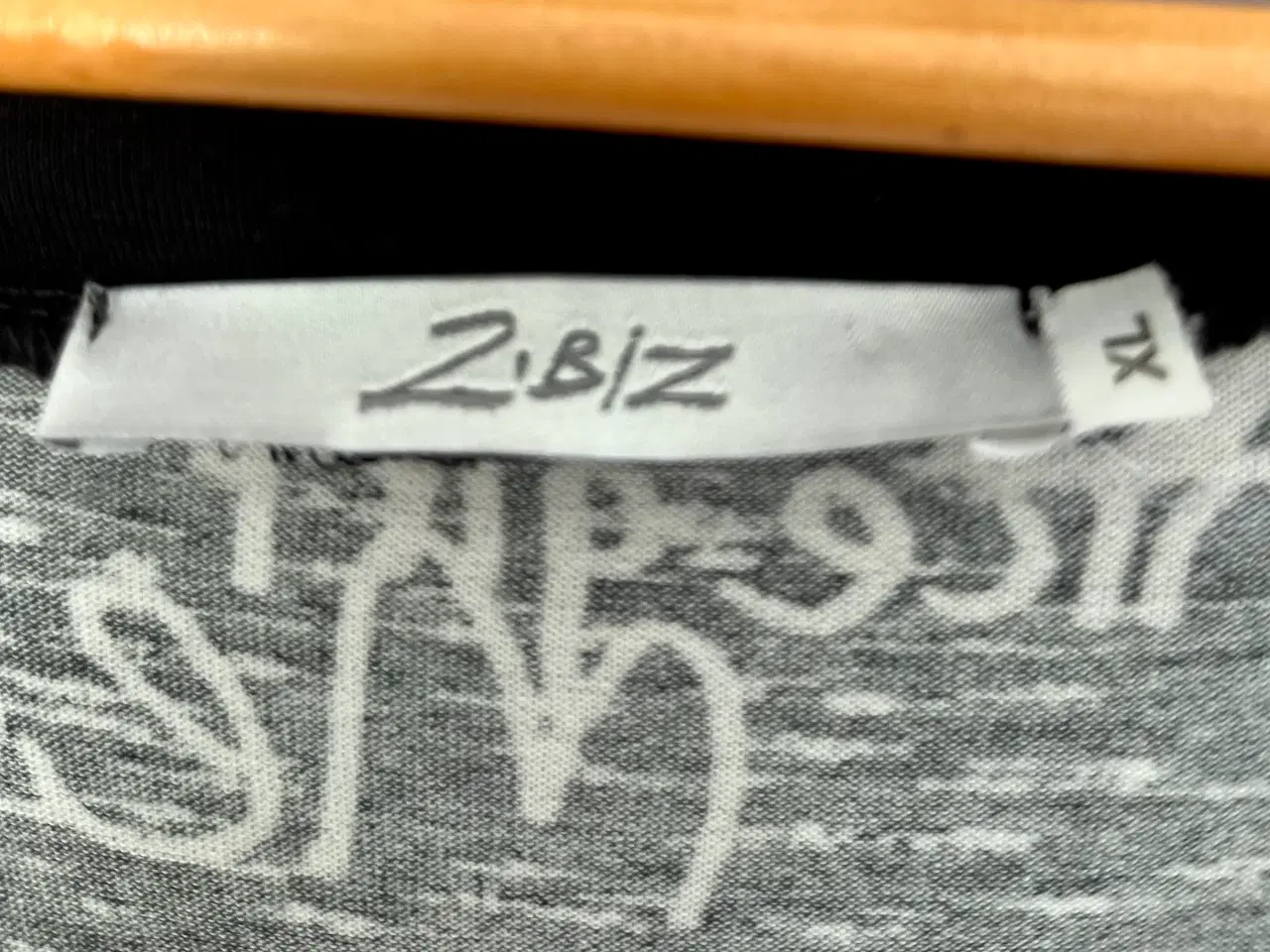 Billede 4 - Fed kjole fra 2-Biz str. XL 
