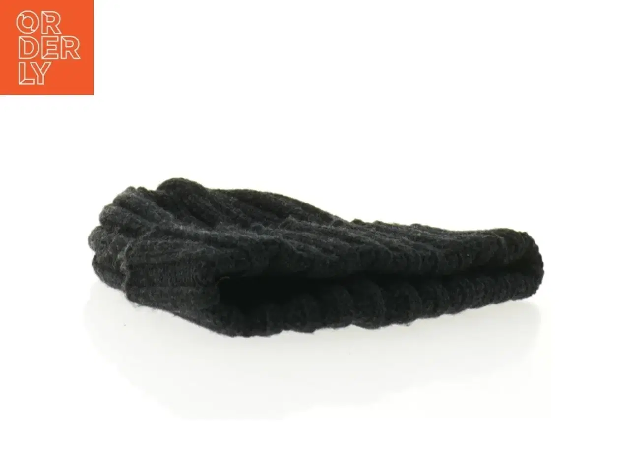 Billede 3 - Sort strikhue (str. 21 x 17 cm)
