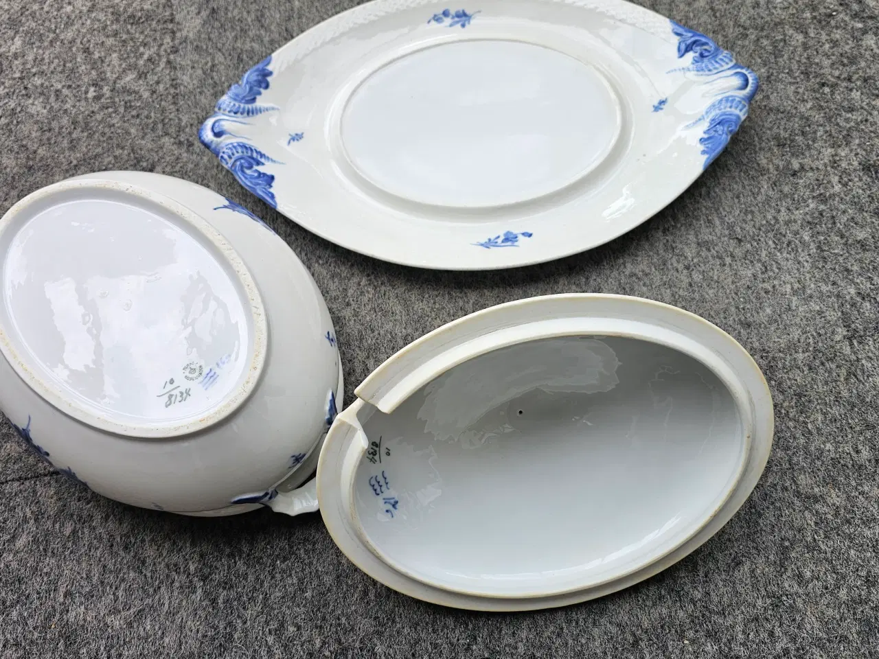 Billede 2 - Kongeligt Porcelæn,Terrin/Suppeskål med Fad-Byd