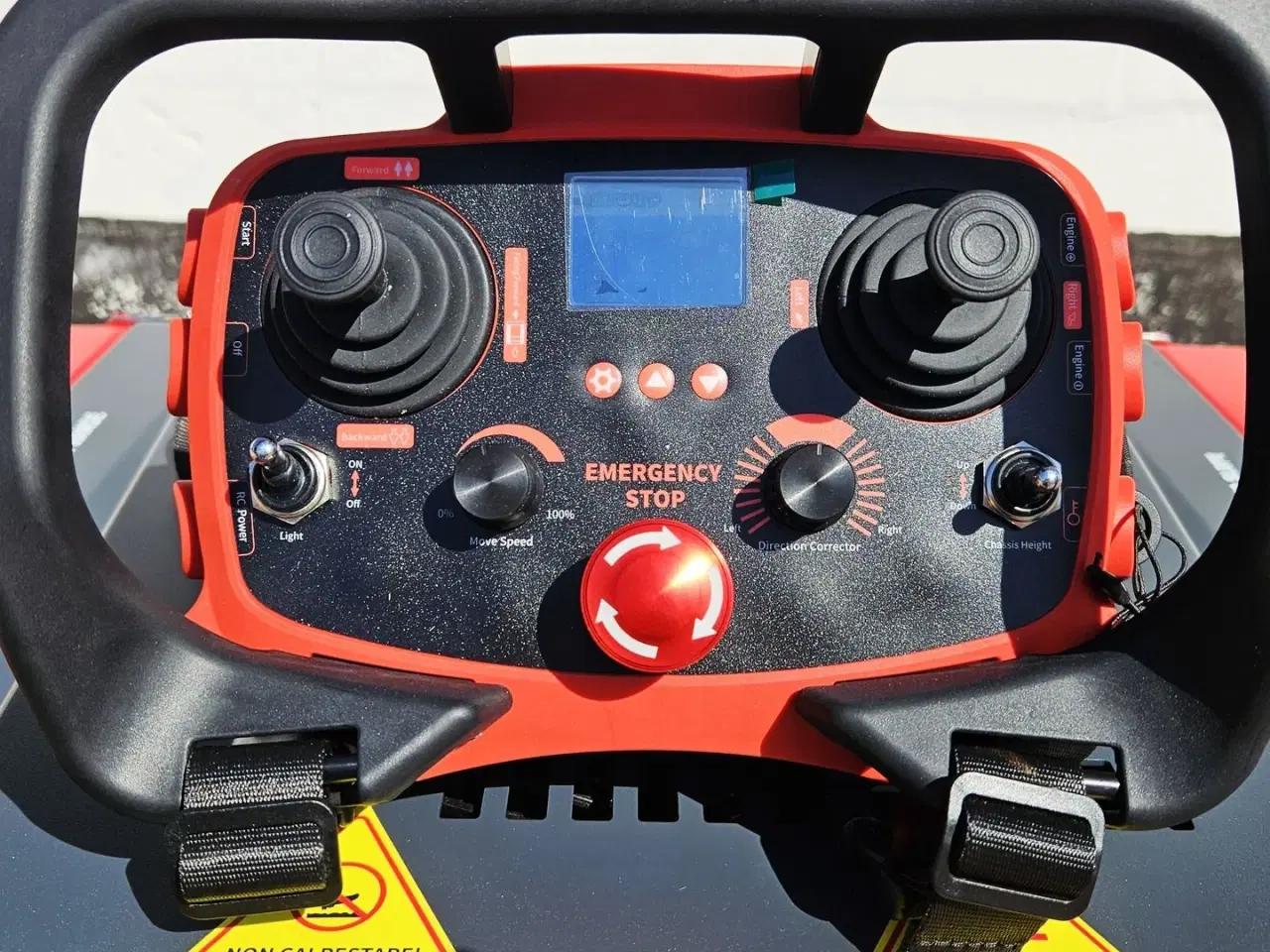 Billede 13 - Bluebird FM 24-70 / fjernstyret skråningsklipper / fabriksny