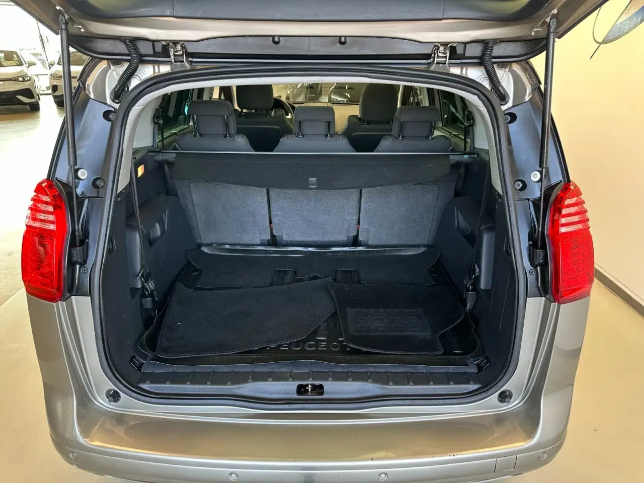 Billede 8 - Peugeot 5008 1,6 BlueHDi 120 Allure 7prs