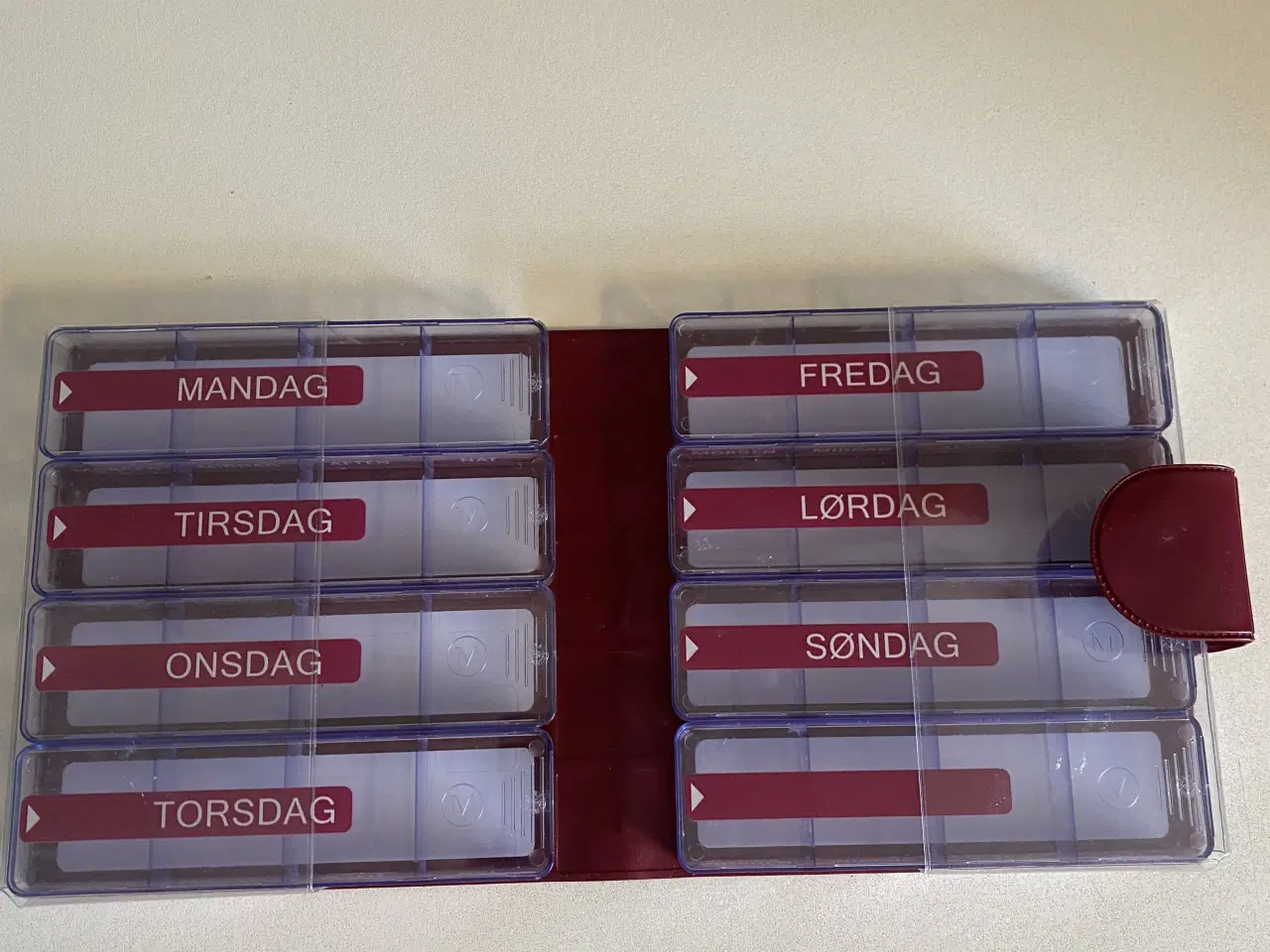 Billede 1 - Til medicin 