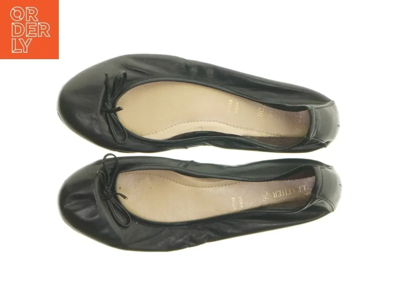 Billede 4 - Sorte ballerinaer i læder (str. 36 ) (DVD)