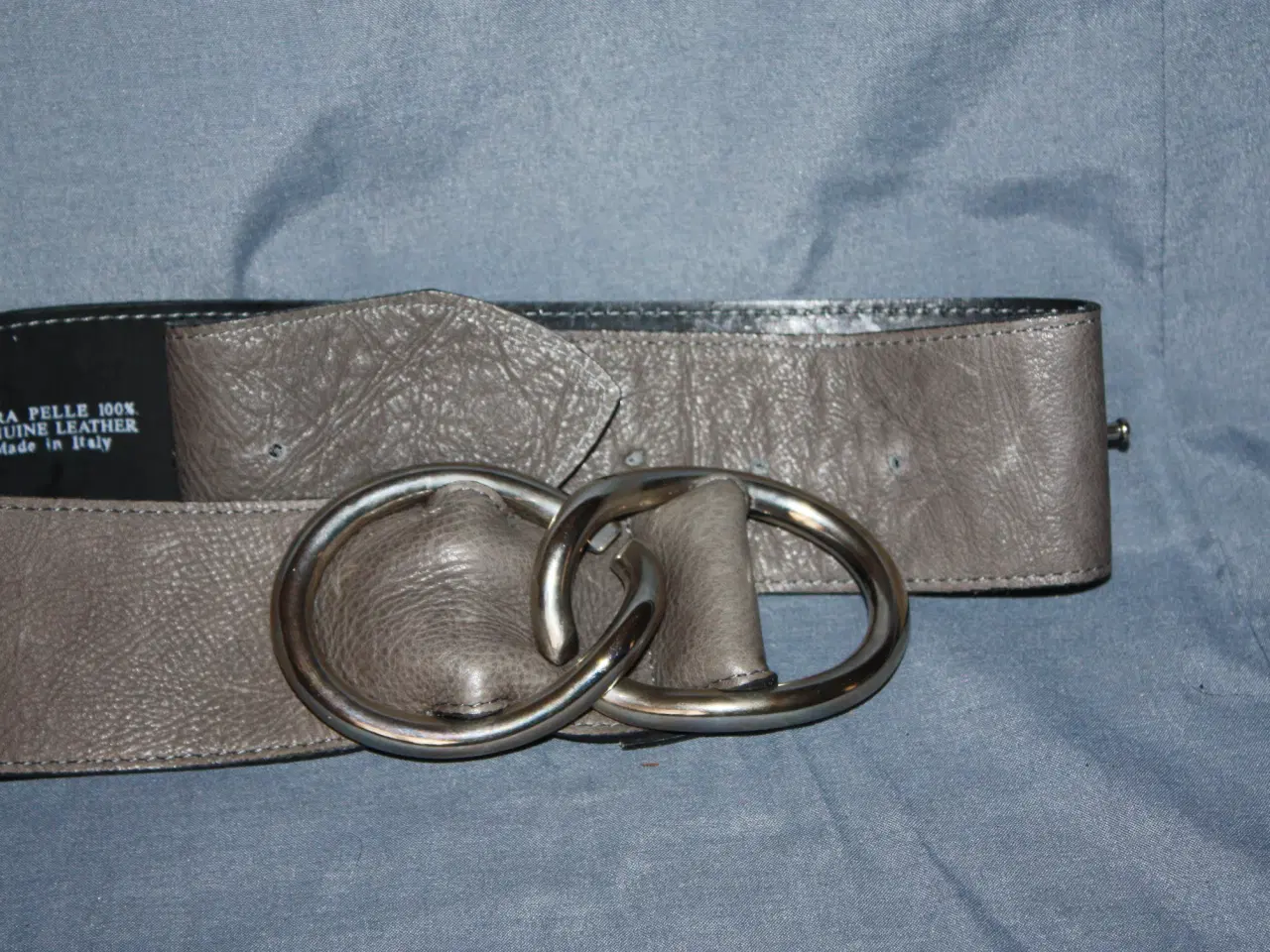 Billede 1 - Bælte Depeche købt i 2008 aldrig brugt