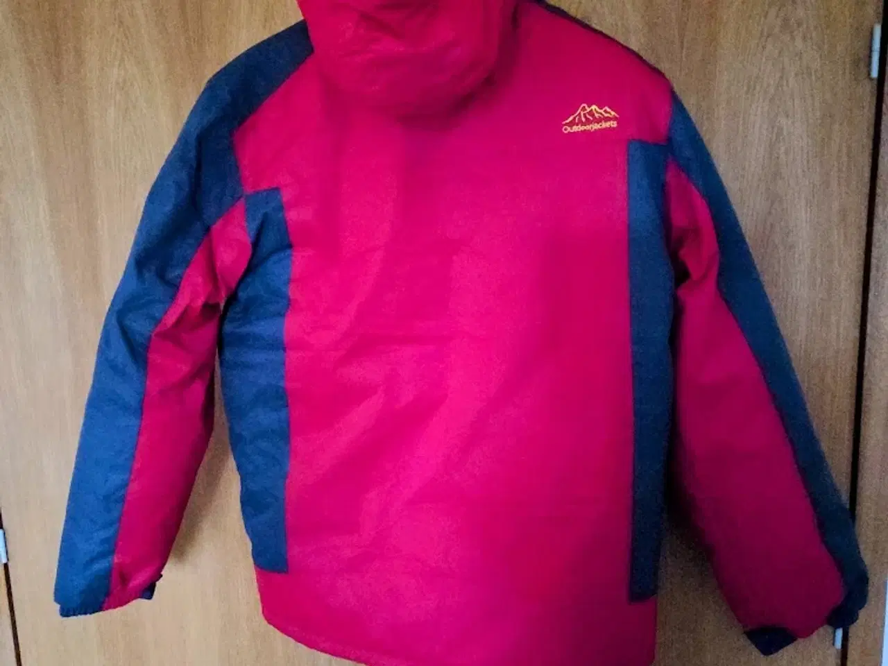 Billede 2 - Rød outdoor herrejakke