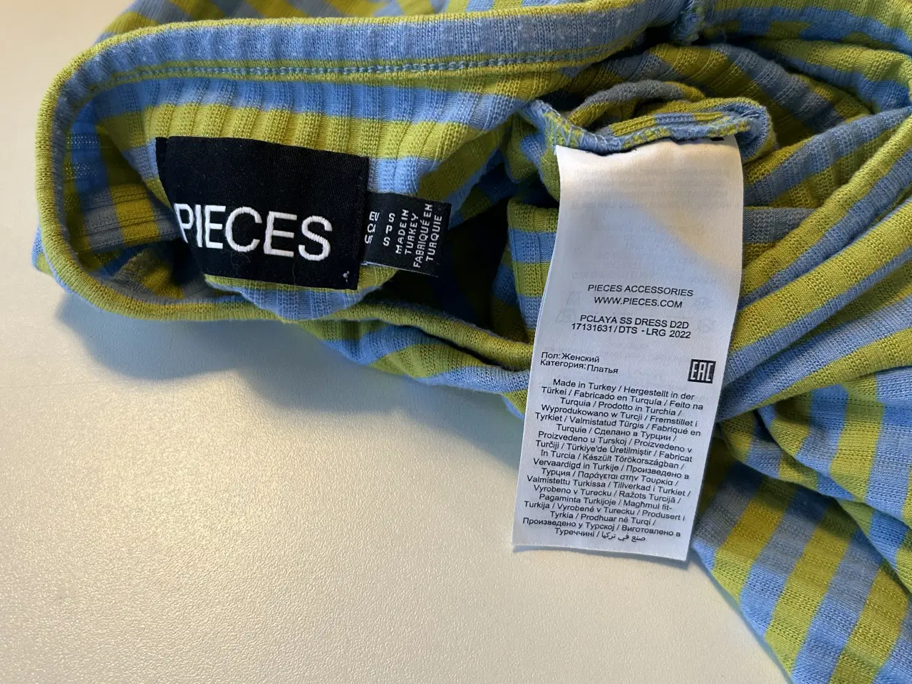 Billede 3 - Pieces kjole