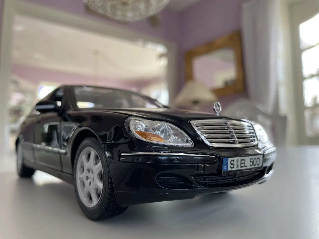 Billede 6 - Flot Mercedes S-Klasse w220 1:18 sendes fragtfri