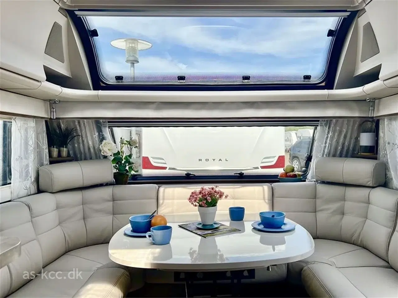 Billede 4 - 2024 - Kabe Royal 520 XL KS   KABE Royal 520 XL KS kan vejes ned til 1800 KG.