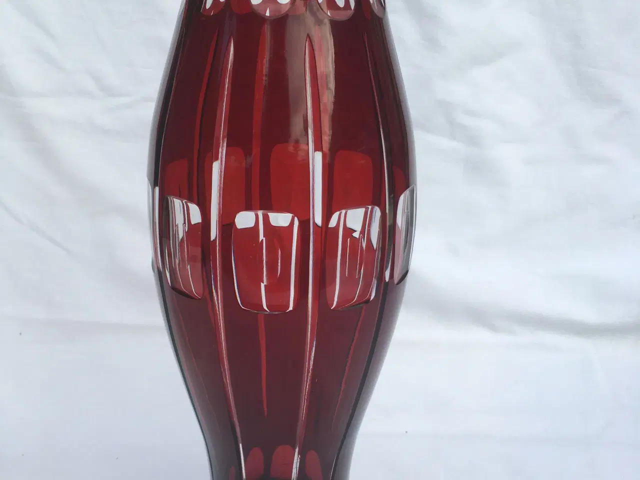 Billede 1 - Rød krystal glas vase