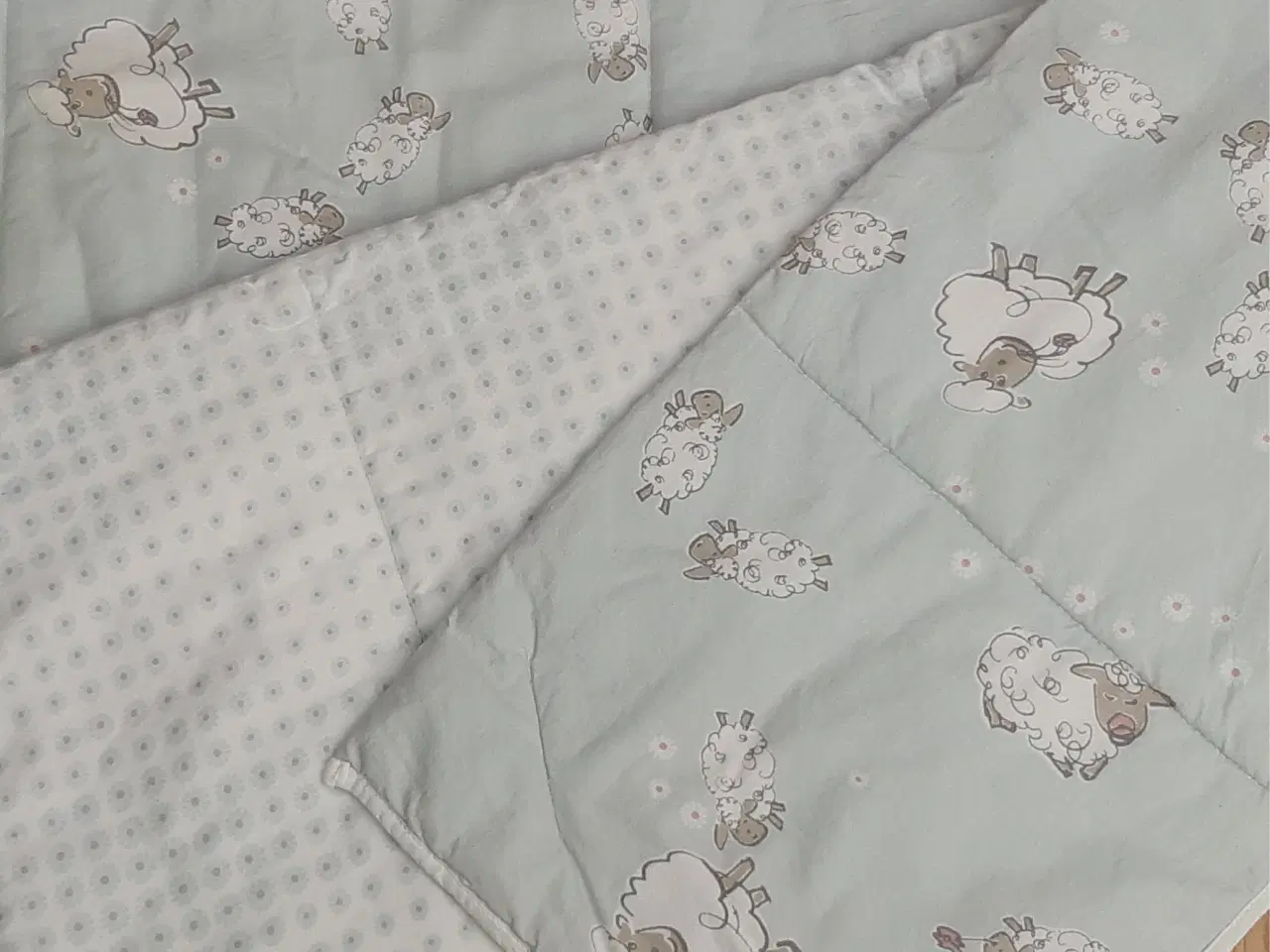 Billede 3 - Sengerande, babynest og bæreseler - se fotos