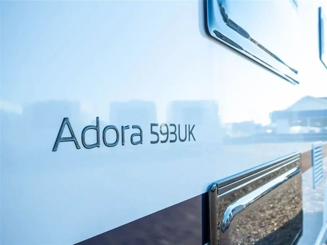 Billede 21 - 2022 - Adria Adora 593 UK   -Spar 33.500 kr. Kan opvejes til totalvægt 2000 kg uden merpris.