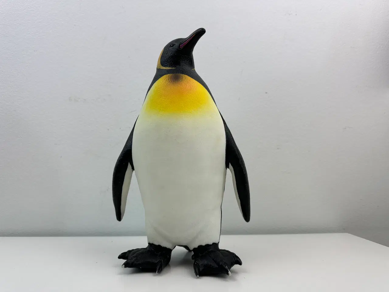 Billede 2 - Stor pingvin figur i gummi