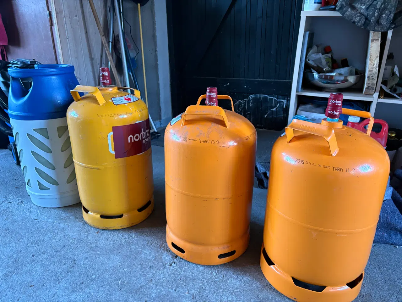 Billede 2 - En letvægts- og 3 stålgasflasker