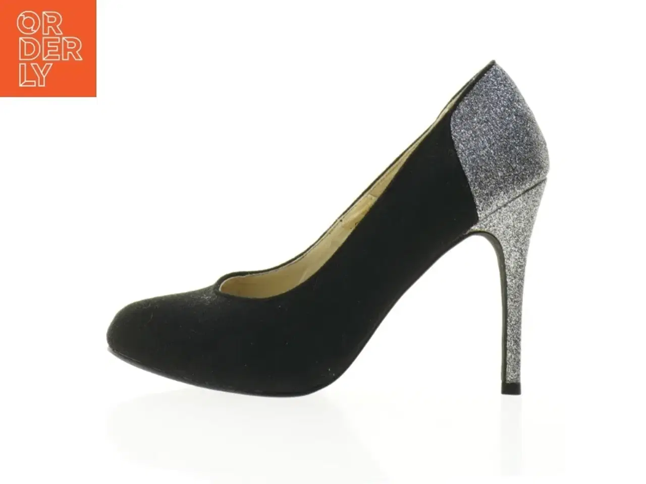 Billede 1 - Sorte højhælede sko med glimmerspids fra B&CO (str. 39)