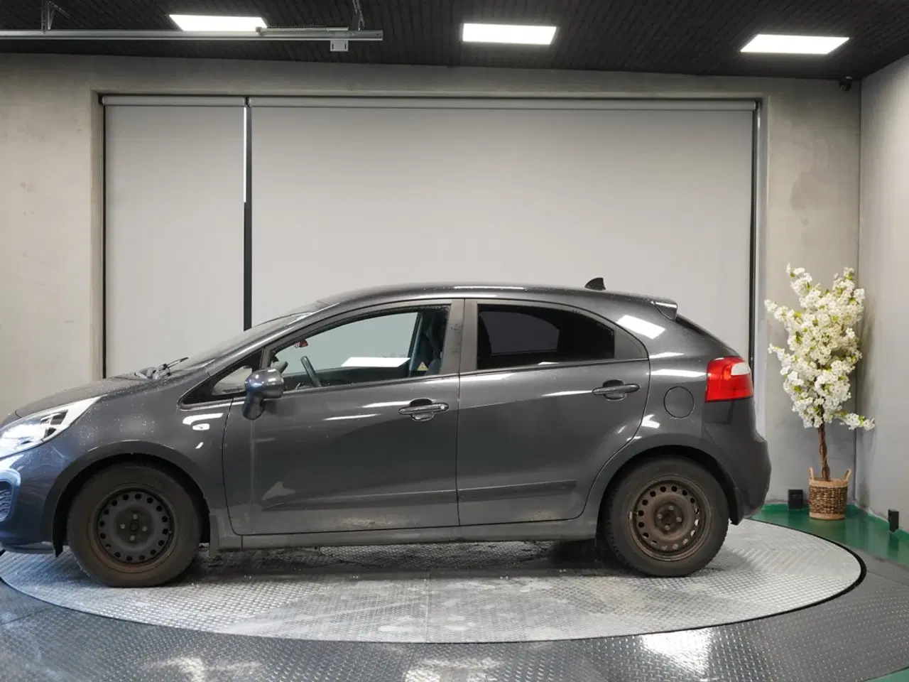 Billede 2 - Fin pendler benzinbil.