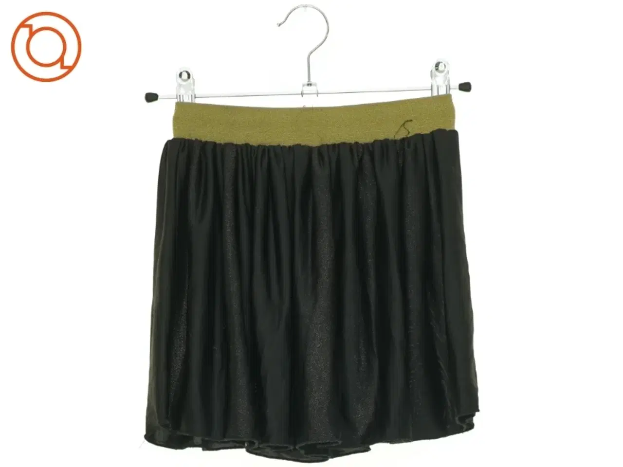 Billede 1 - Nederdel (str. 110 cm)