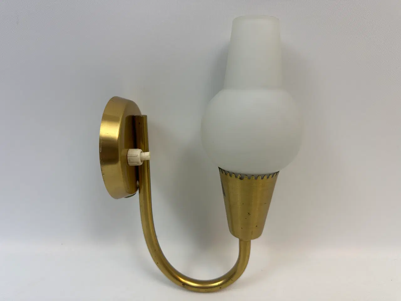 Billede 1 - Vintage lampe i messing /opalglas (LYFA)