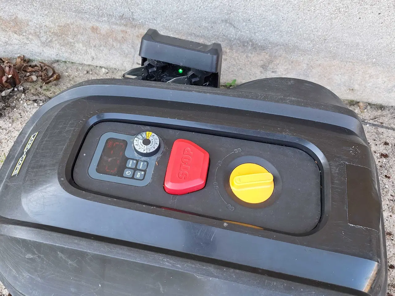 Billede 2 - Landxcape lx835 robotplæneklipper