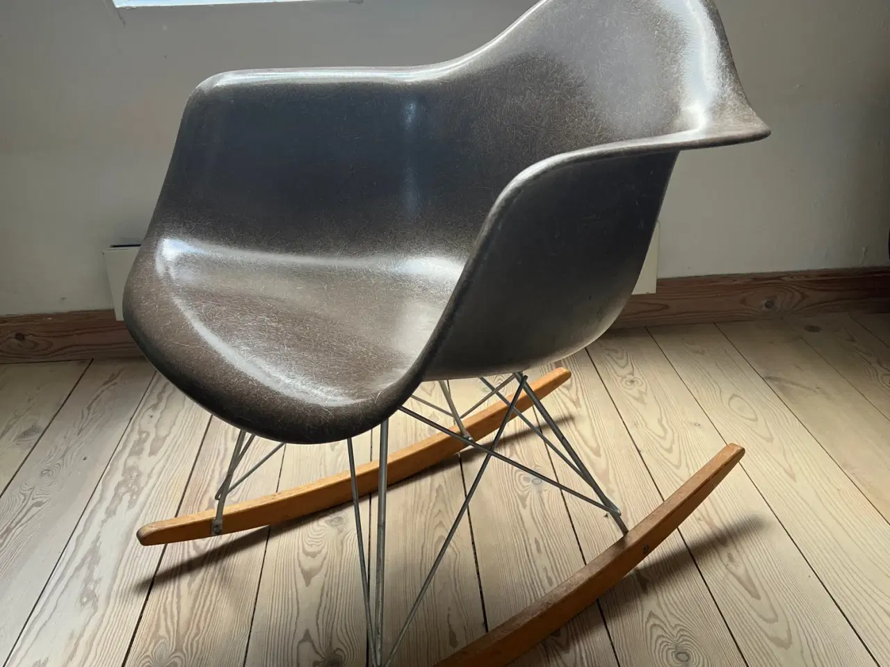 Billede 1 - Eames Gyngestol af glasfiber