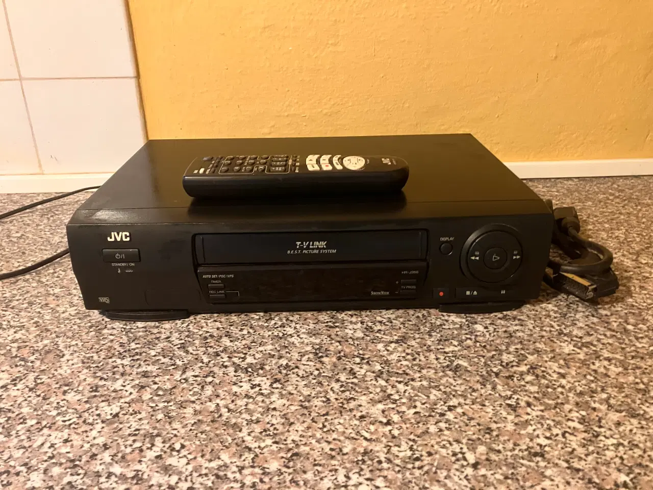 Billede 1 - JVC VHS afspiller.