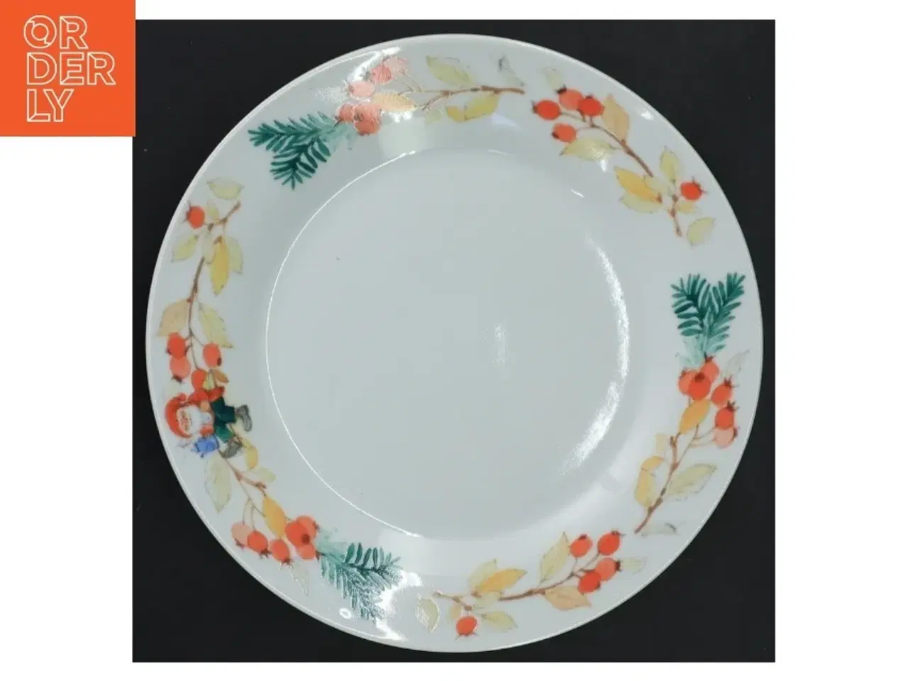 Billede 3 - Sæt af fire tallerkener med julemotiv fra Mads Stage (str. Ø 19 cm)
