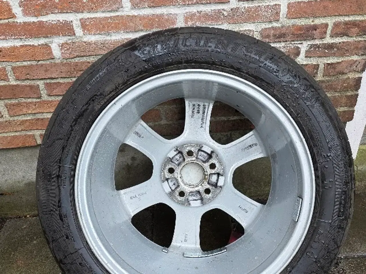 Billede 2 - Volvo 5x108 Fælge med Goodyear dæk til salg