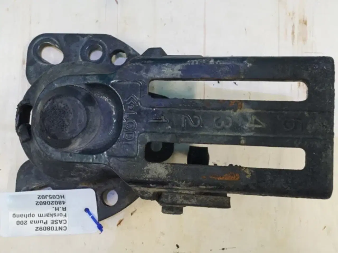 Billede 8 - Case Puma 200 CVX Skærm holder 48020802