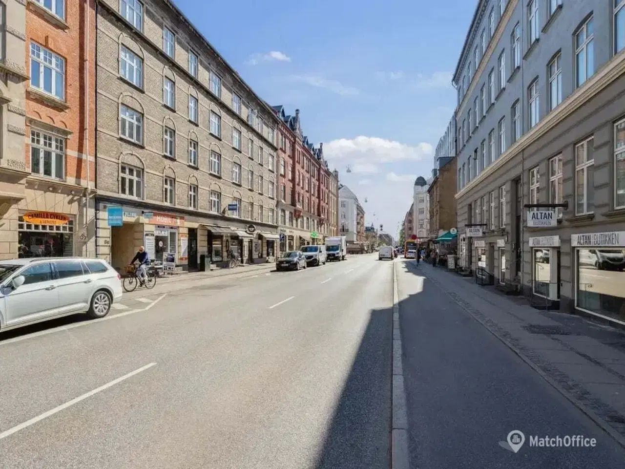 Billede 17 - P-plads 9 i rolig gård på Godthåbsvej