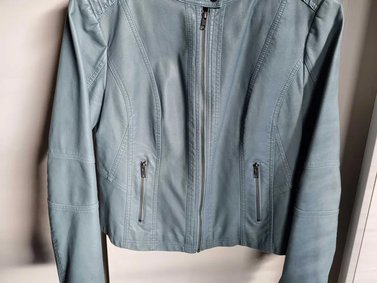 Billede 1 - Smarte korte jakker str M/L