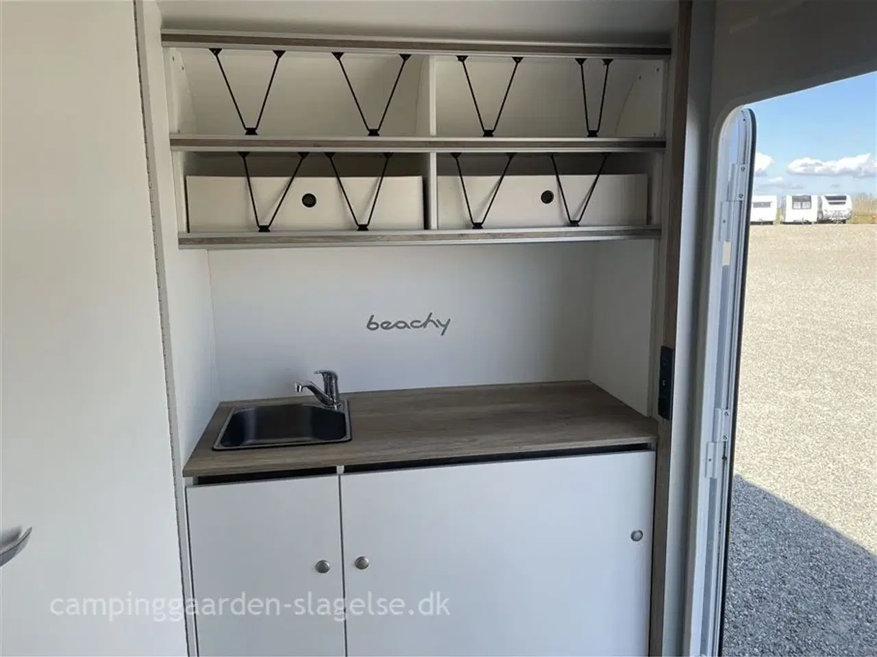 Billede 3 - 2023 - Hobby Beachy 450 BEACHY 30EG   Hobby 450 BEACHY – Frihed, hygge og feriestemning på hjul
