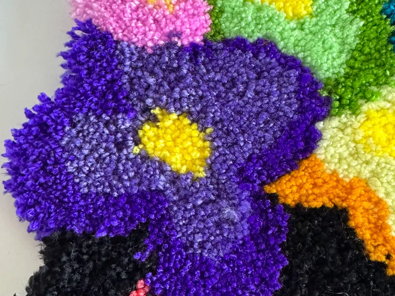 Billede 7 - Tuftet Frida Kahlo vægtæppe 