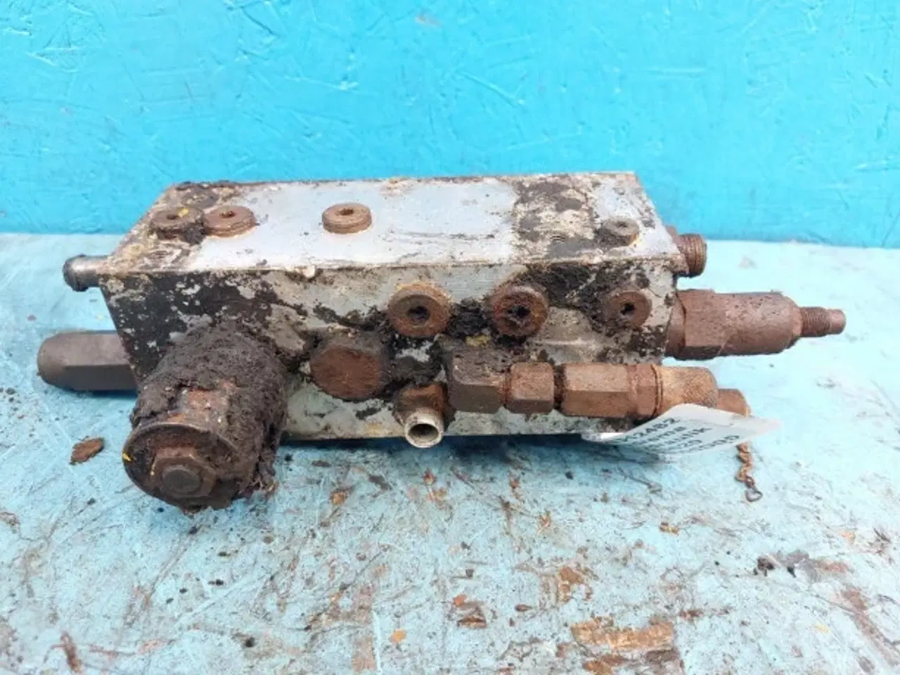 Billede 4 - Hydrema 906 Fordelerblok 243620