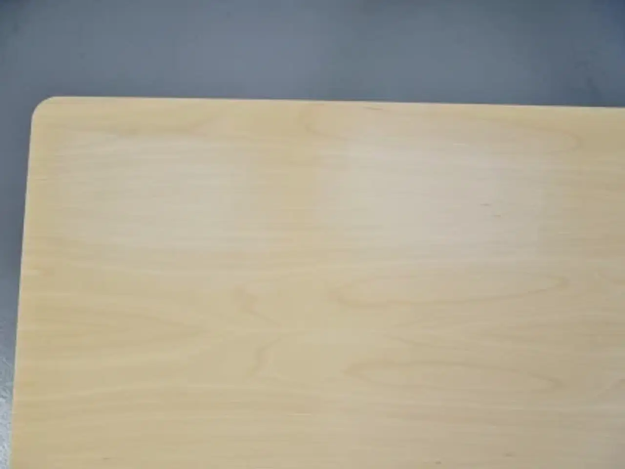 Billede 6 - Scan office hæve-/sænkebord med birkelaminat, 140 cm.