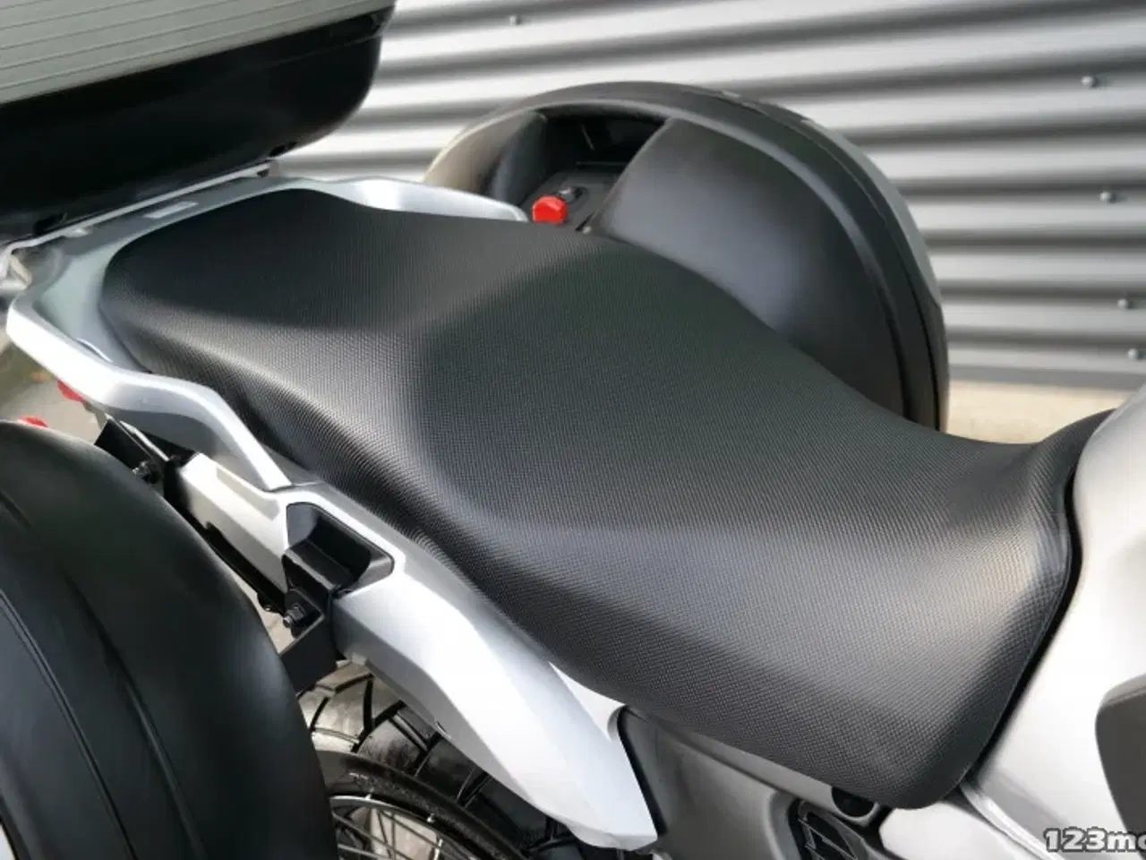 Billede 8 - Honda VFR 1200 X MC-SYD       BYTTER GERNE