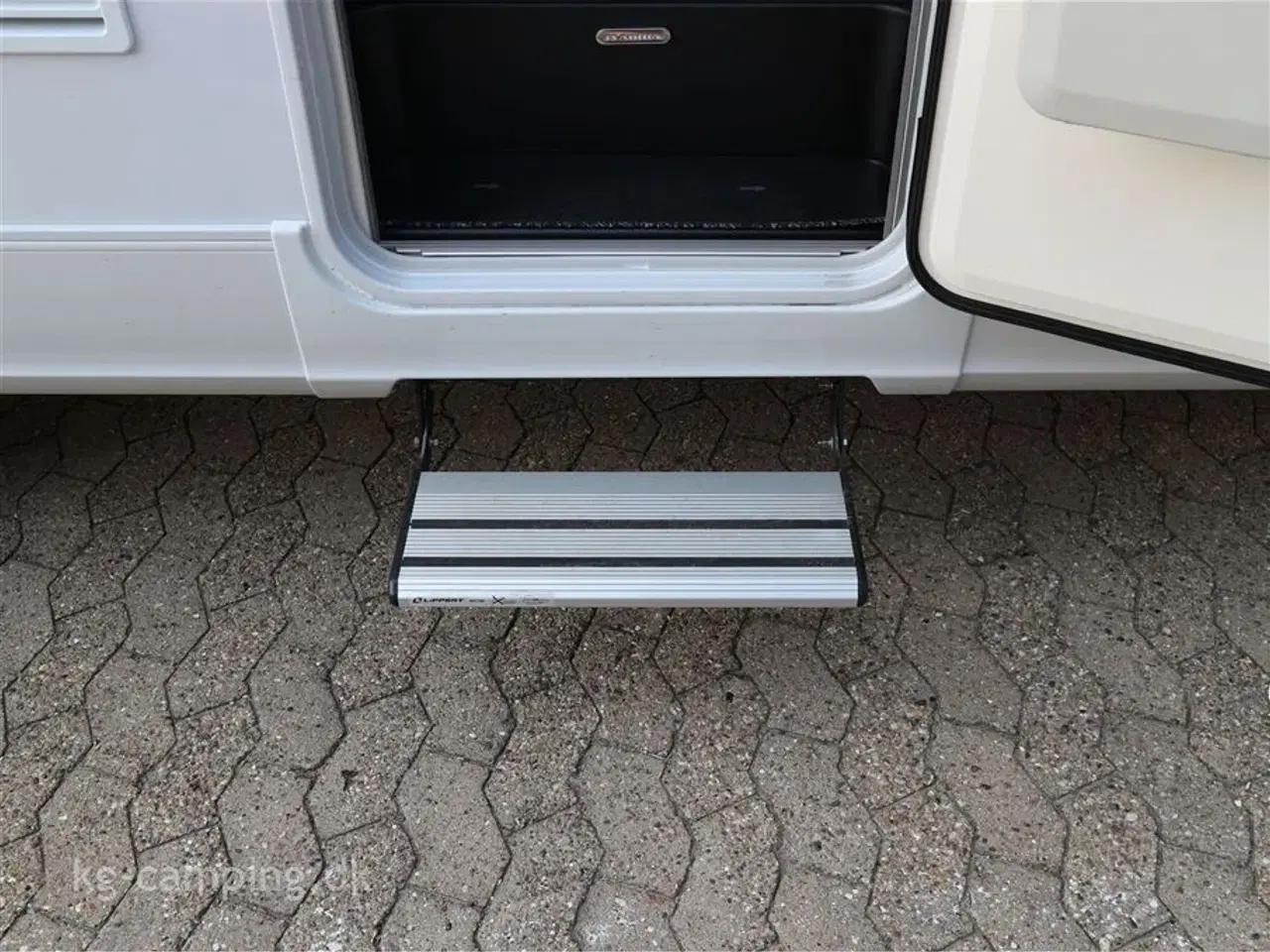 Billede 10 - 2023 - Adria Matrix Axess M670 SL   ADRIA MATRIX 670 SL  - STÆRKT NEDSAT