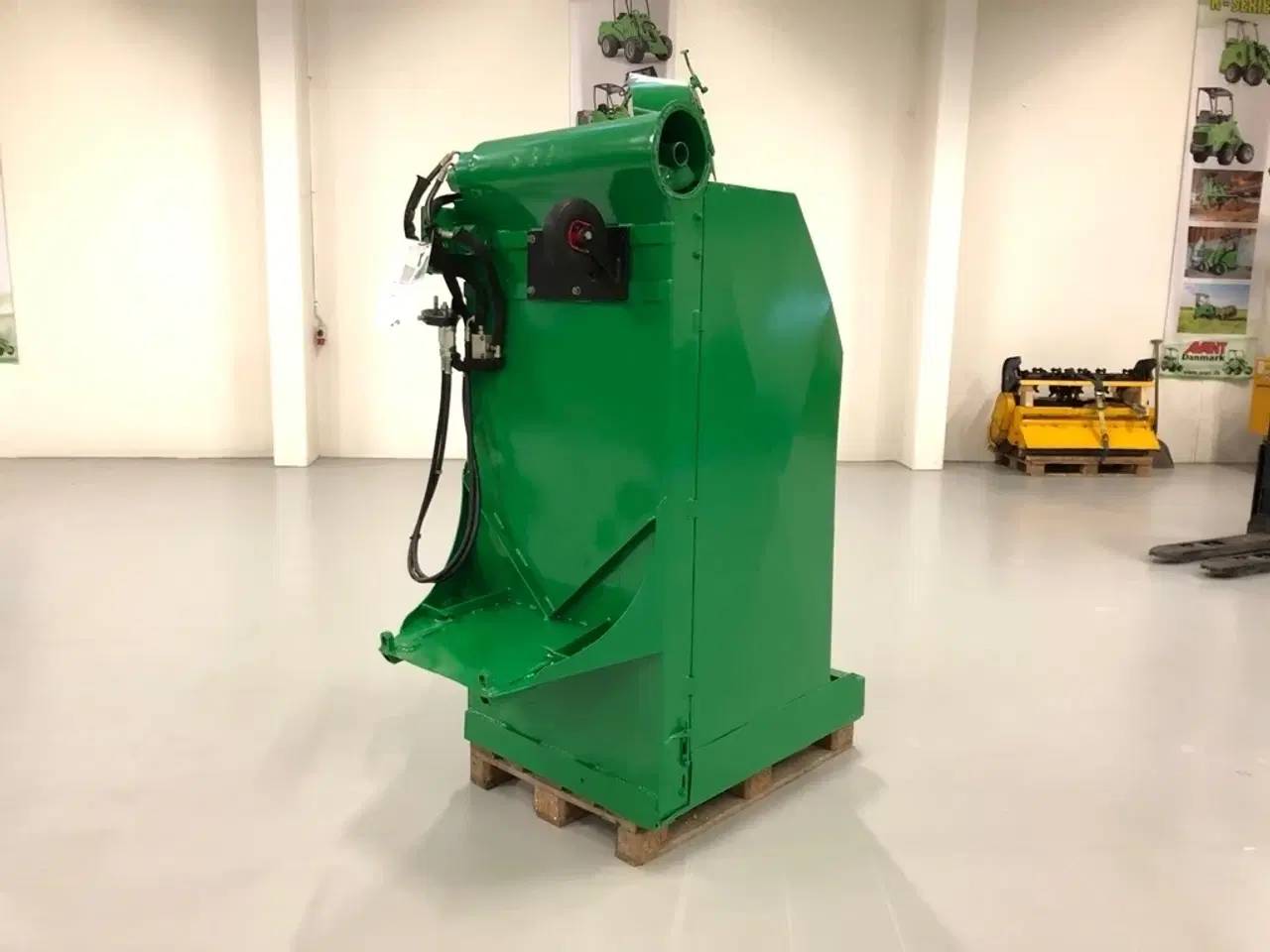 Billede 4 - Avant Halmudlægger m. sneglebund