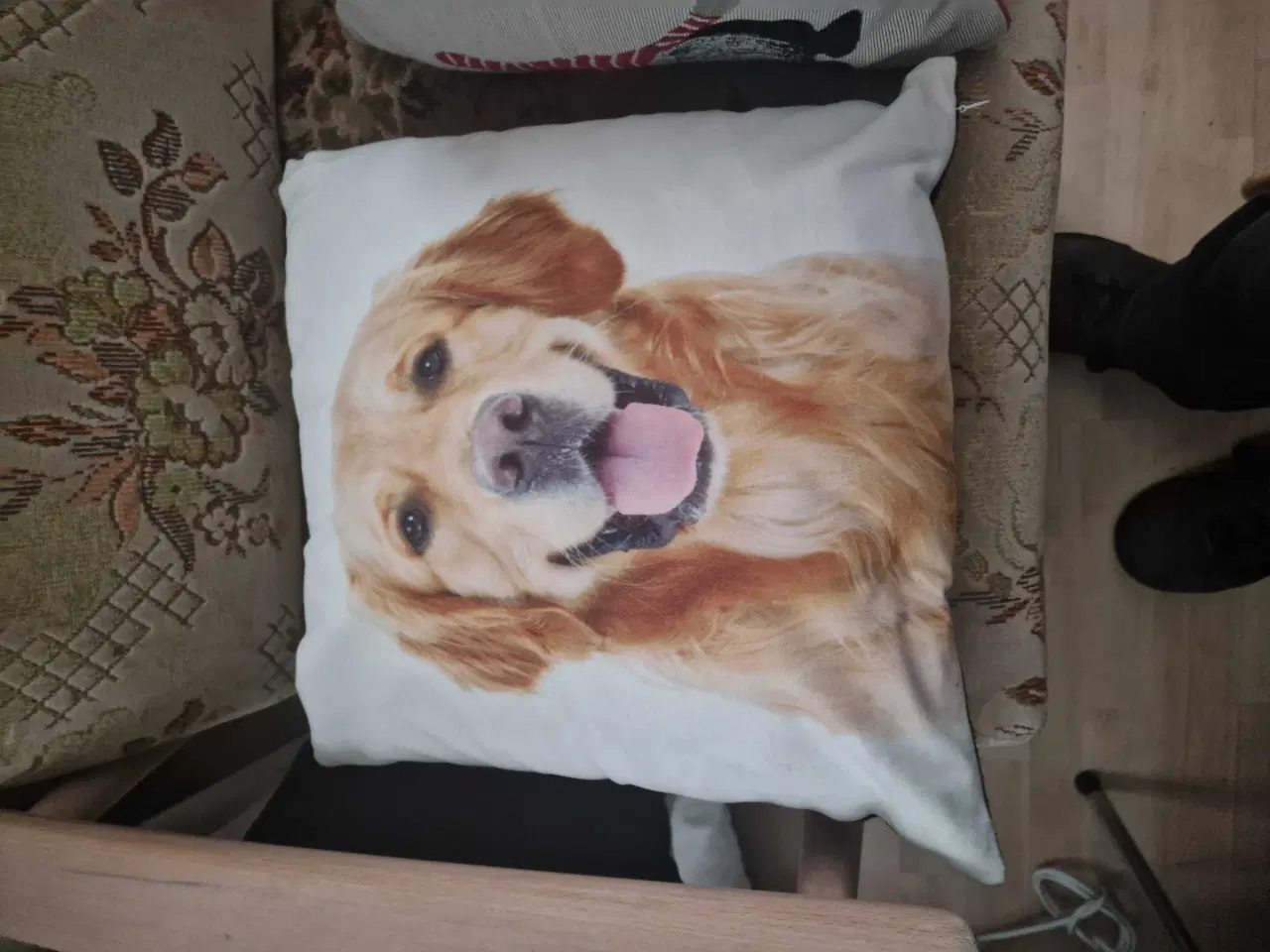 Billede 2 - Sofa puder med nisser og dyr