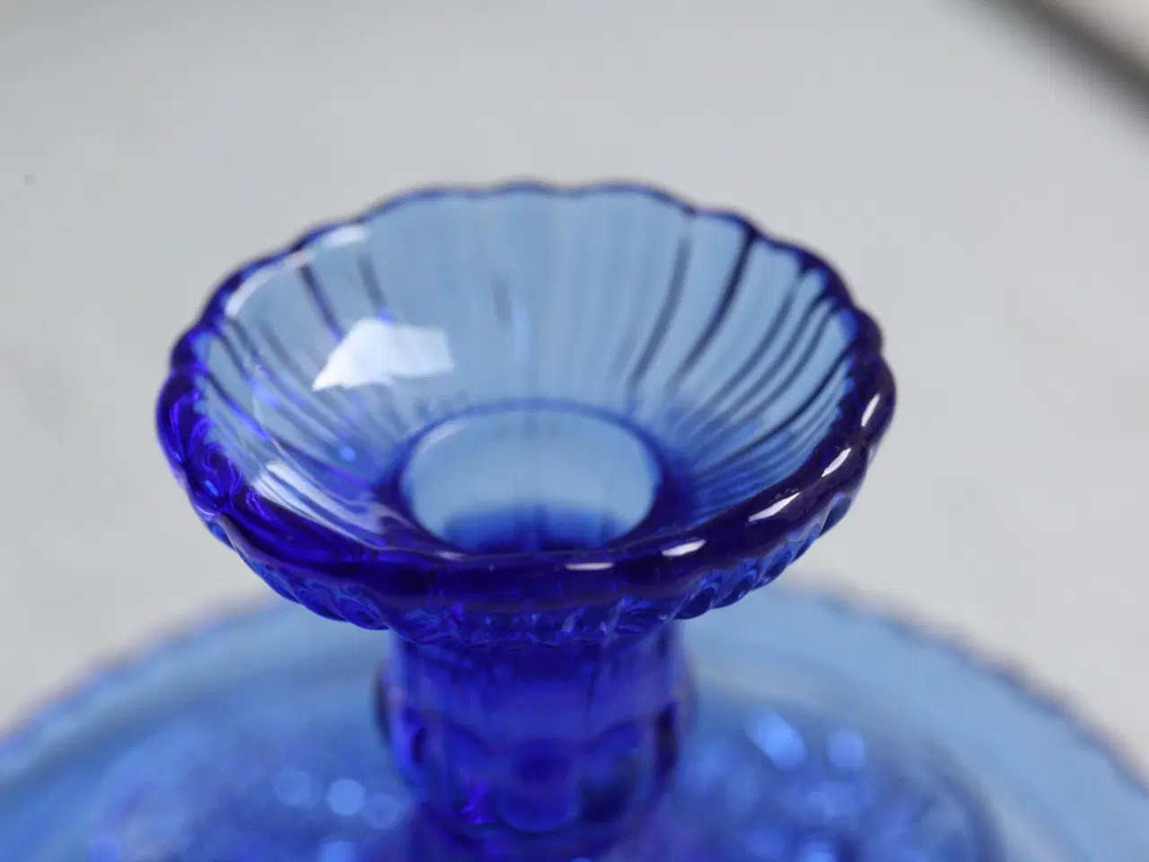 Billede 3 - Smuk kammerlysestage Fyens Glasværk