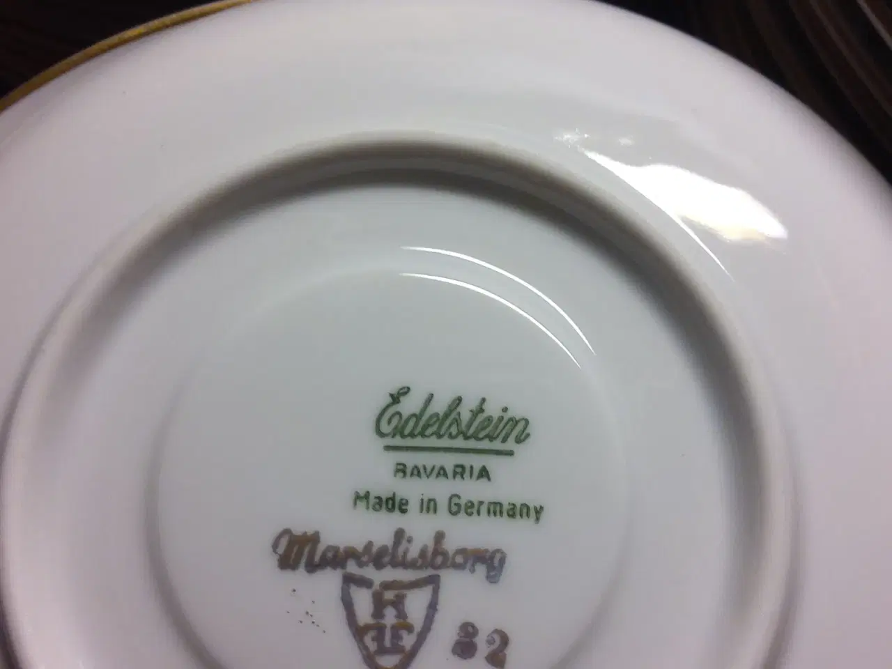 Billede 4 - Porcelæn kaffe og spisestel 