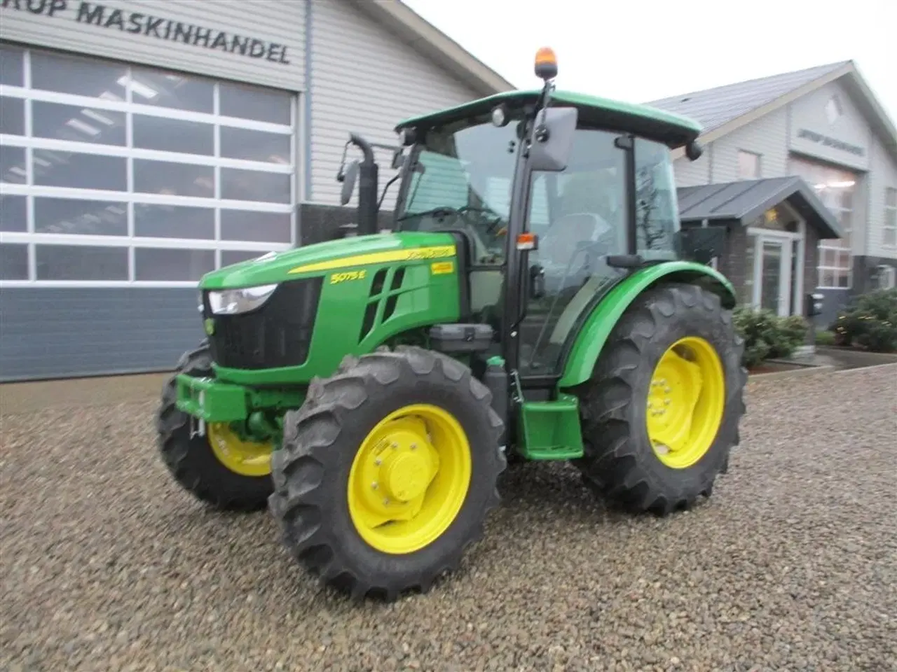 Billede 10 - John Deere 5075E  med koblings frit vendergear ved rattet og 40kmt gearkasse