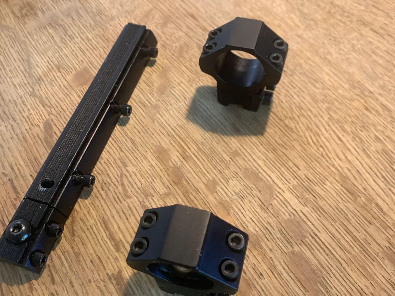 Billede 1 - Kikkert montage tårne og skinne til 11 rail 25.4mm
