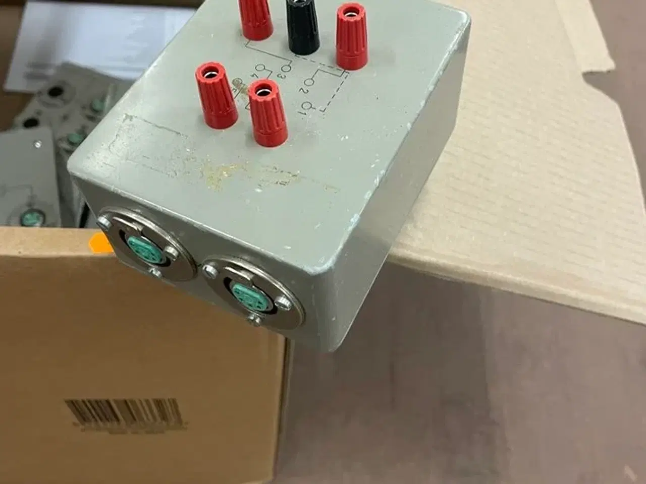 Billede 1 - Parti modstandsbokse mv.