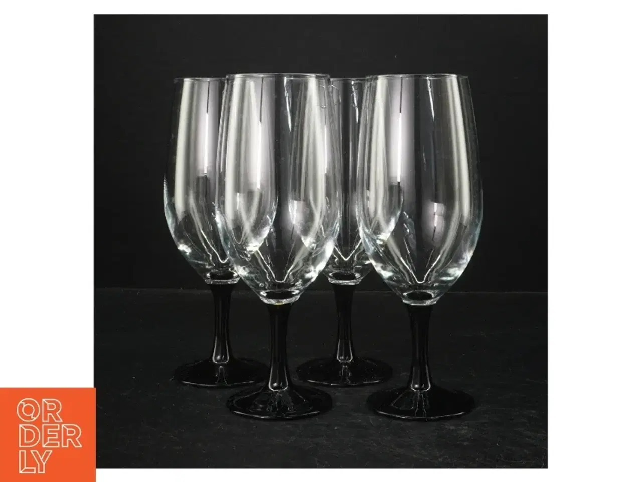 Billede 1 - 4 ølglas med sort stilk (str. Ø. 6,5 cm. længde, 21 cm. 4 styk)