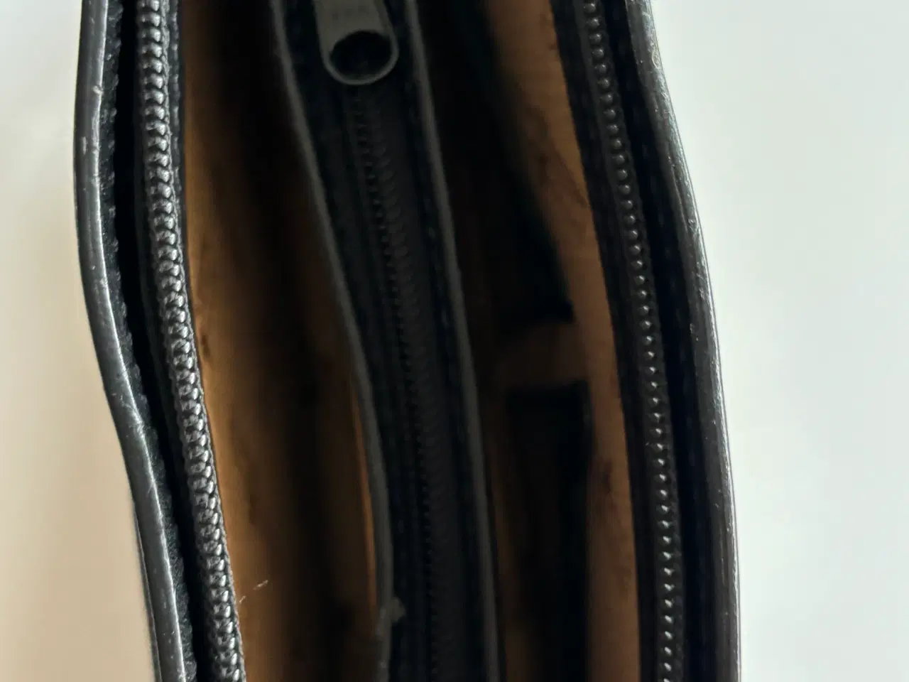 Billede 2 - Håndtaske - skind