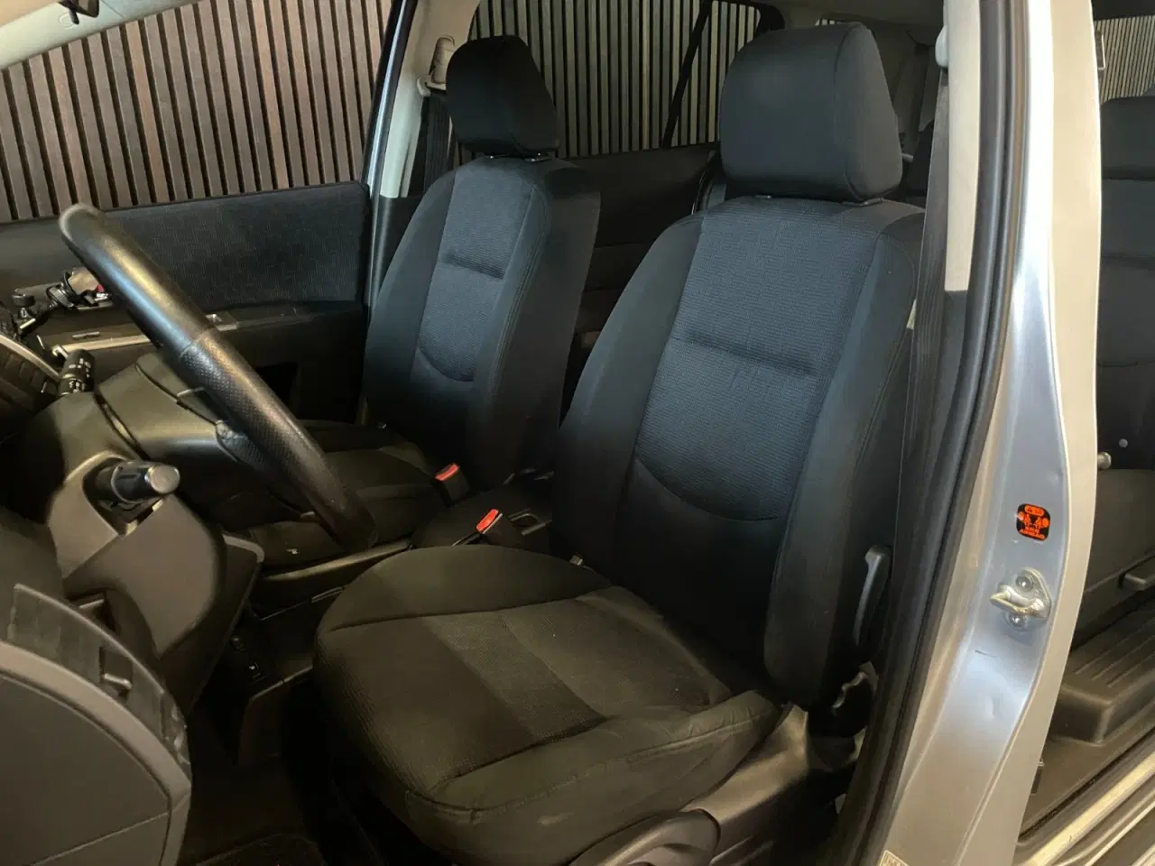 Billede 8 - Mazda 5 2,0 Sport 7prs