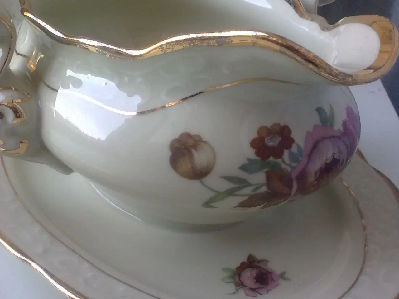 Billede 3 - Rosenborg Danmark sovseskål m guldkant & underskål