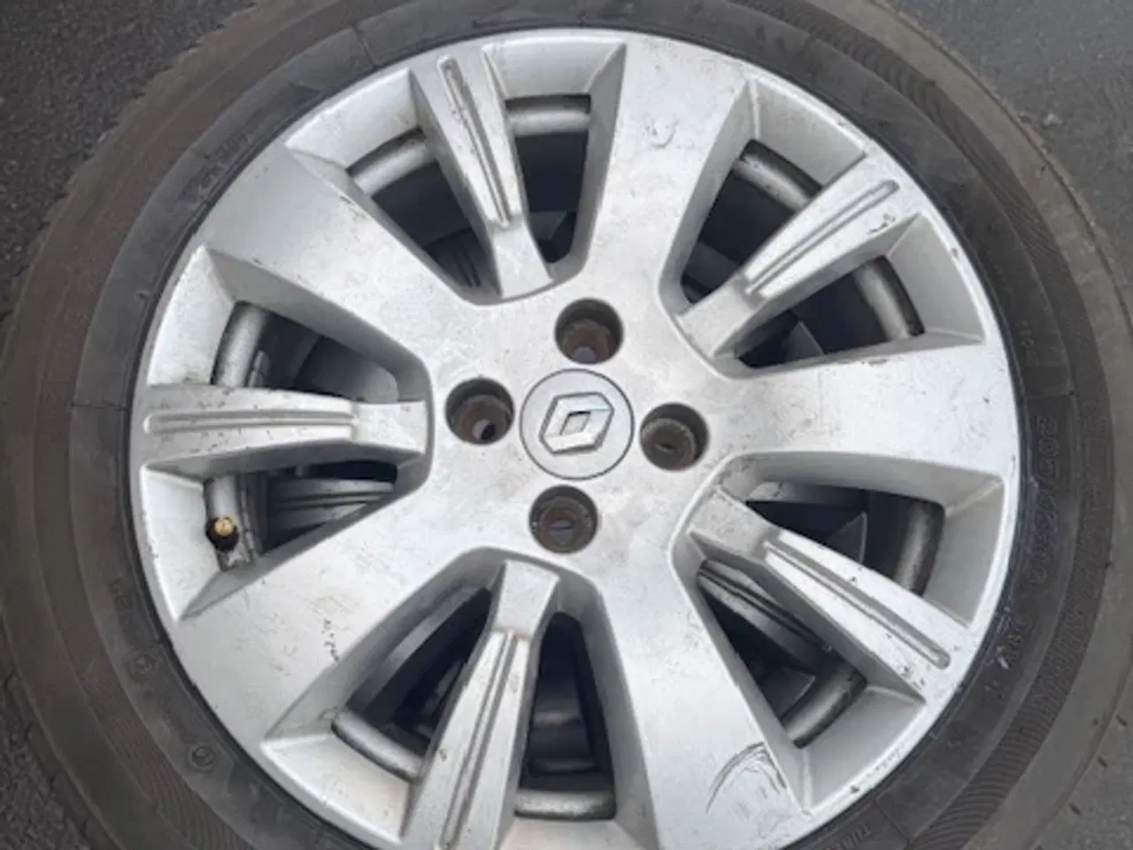 Billede 1 - Renault dæk med fælge 